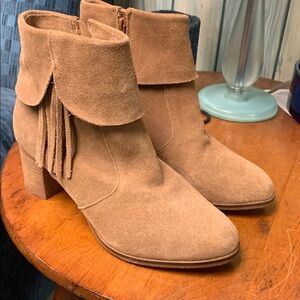 Matisse camel suede heeled boots 9 1/2